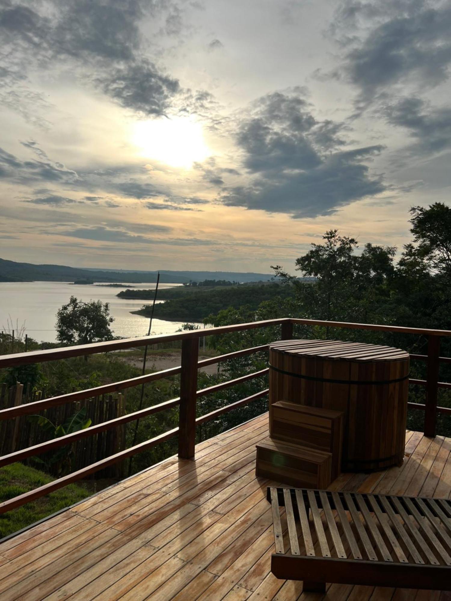 Chale Recanto - Ofuro, Banheira, Vista, Cachoeira E Lago Alexania Luaran gambar